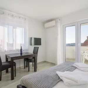  Apartment Andelo Kroatien